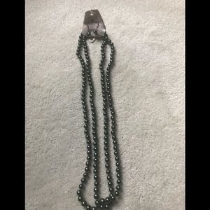 Classy faux Pearls Dark Green with Earrings